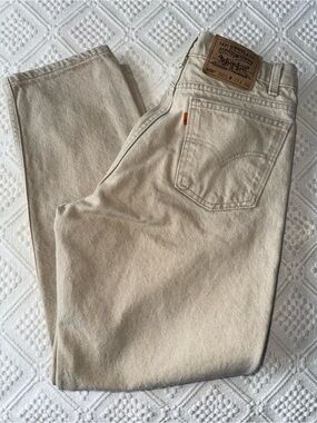 Vintage Levis 550 beige jeans (1996), size 33